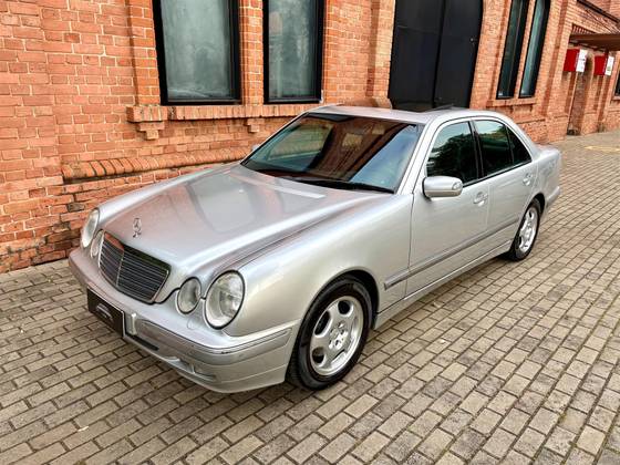 MERCEDES-BENZ E 320 3.2 ELEGANCE V6 GASOLINA 4P AUTOMÁTICO MERCEDES-BENZ E 320 3.2 ELEGANCE V6 GASOLINA 4P AUTOMÁTICO